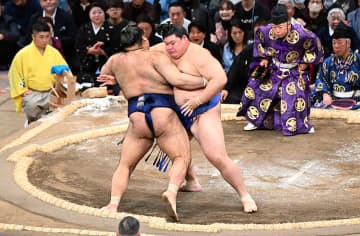 【九州場所】大の里が高安を退けて白星発進 同郷の大先輩・遠藤の引退に「目標にしていた」