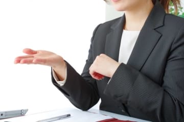 「消費者に対してその言い草は…」――面接官が「時間の無駄」「雇うメリットなし」と暴言　今も“不買運動”継続中の男性