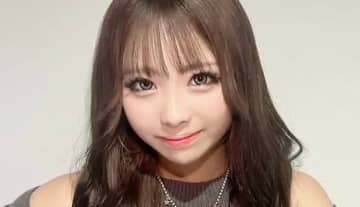 小学生ギャル(12歳)の登校姿&すっぴんに衝撃「大人っぽい」「ランドセル背負ってるのか!」