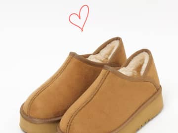 履くだけでおしゃ見え！ 1足は持っておきたい♡ 【ムートン風シューズ】