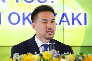 岡崎慎司も注目…J2で即監督「ビックリ」　欧州で感じた指導者のリアル「どんだけクレイジーなのか」