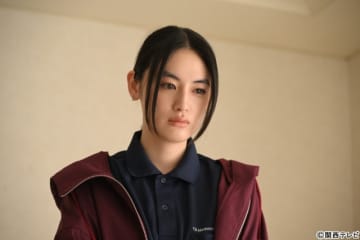 草彅剛主演「終幕のロンド」第5話。毒親に悩まされるゆずはを演じる八木莉可子からコメント到着