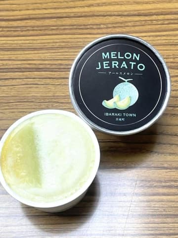 高級メロンでジェラート　友部SAで限定販売　果肉たっぷり　茨城町開発