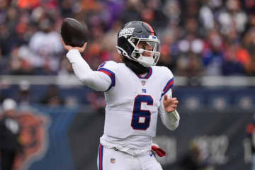 ジャイアンツQBダートが脳しんとうでベアーズ戦除外