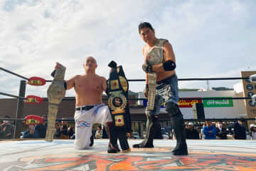 【大日本】メインはわずか8秒！ 納得いかず“再試合”の末、伊東竜二がドラゴンスプラッシュで広島を締める