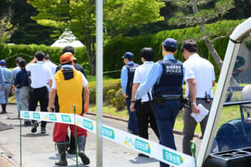 ピストル発砲に定期巡回……連日の出没騒動でクマよけスプレーも欠品に！ゴルファーもいよいよ対策が必要か⁉