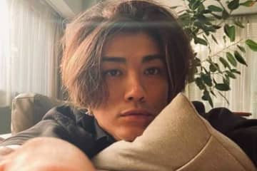 赤西仁、KAT-TUNラストライブ来場を報告　4人の再会に「これは泣く」と感動の声