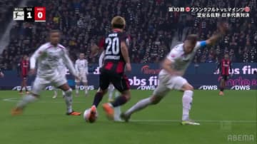 「メッシかよ」堂安律、DF2枚を割る“ド真ん中突破”からひとり完結スーパーゴラッソ「異次元の動きやん」超低重心の守備破壊ドリブルが衝撃