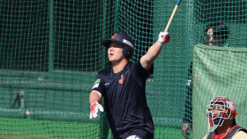 【侍ジャパン】初回から4点を先制…広島との練習試合　牧秀悟＆岡本和真がタイムリーを放つ