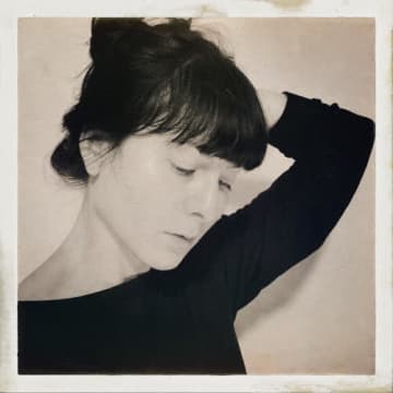 ロッテ・ケストナー、レディオヘッドやザ・ウィークエンドを可憐に歌うカヴァー集の第3弾を発表