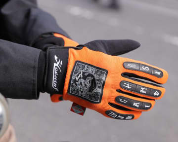 HOMING×JAM’S GOLD 派手カワ冬グローブ登場！　防水＆スマホ対応も◎