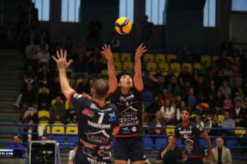 山本龍はこれまでに続きスタメン出場を果たすも、ターラントは前節に続いて2連敗…【セリエA男子】