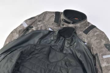 防寒の決め手はインナー選び！　冬ライダー必見の着こなし術