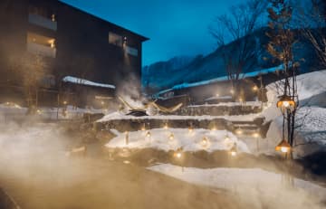 【1日3組限定】星野リゾート「界 奥飛騨」で極上の冬体験！温泉発酵紅茶のホットウイスキーと合掌造り風「雪明りかまくら」が登場！