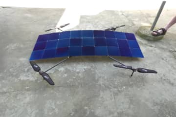 「バッテリーなしで飛ぶドローン」その仕組みは…見たまんま