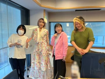 「ウィッグは負けてる」女装家ブルボンヌが認めるすごい髪型のスタジオ出演者とは？