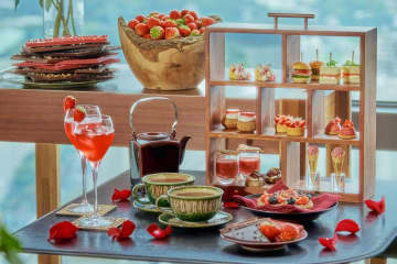 アンダーズ 東京「ストロベリーアフタヌーンティー」“赤パプリカ×苺”タルトや王道ショートケーキなど