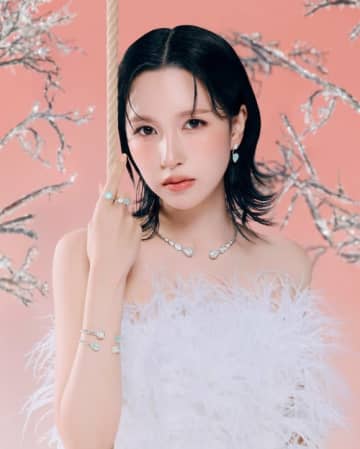 TWICE ミナ＆ハン・ソヒ、圧倒的な美貌を披露！ジュエリーブランド「BOUCHERON」ホリデーキャンペーンに登場（動画あり）