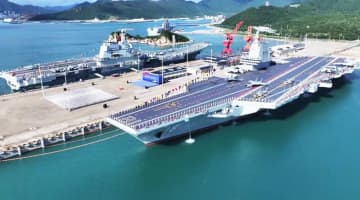 空母「福建」就役の写真が公開―中国