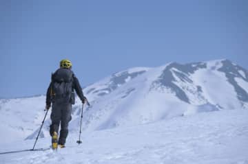 【参加無料・限定10名】雪山デビューを徹底サポート！finetrack×キャラバンの安全登山講習会が11/12開催！