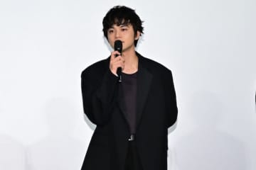 北村匠海「この映画の底力を噛みしめるような日々」『愚か者の身分』公開御礼舞台挨拶