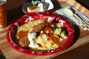 ディズニー・クリスマス、2025年はどれ食べる？　あったかメニューから人気＆定番を撮り下ろしで紹介