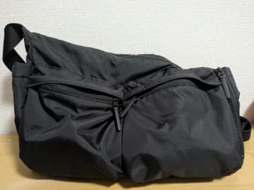 【ユニクロ名品】「マルチポケットショルダーバッグ」は収納力抜群でコスパも最強！魅力を解説！