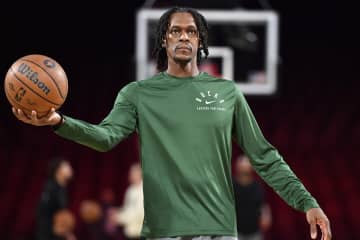 バックスを成功に導く“コーチ・ロンド”の哲学「自分の仕事は選手に何を言うべきか理解させること」＜DUNKSHOOT＞