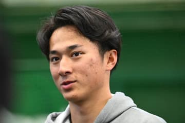 【侍ジャパン】佐々木泰が広島相手に初安打　岡本和真に褒められ「自信になりました」