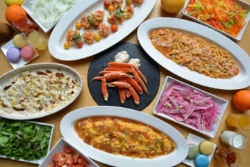 【宿泊者以外もOK】全国2位の朝食がディナーに進化！金沢 彩の庭ホテルで「ズワイガニ」メインの贅沢ディナーブッフェ開催！