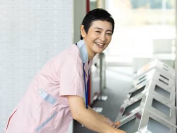 69歳、専業主婦から再就職。まだ年金の加入期間が10年未満。70歳まで厚生年金に入る意味はある？