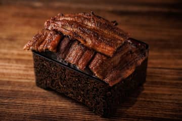 【コスパ最強】名古屋で行列の「昼だけうなぎ屋」が大阪・天満橋に12/3オープン！生のニホンウナギ炭火焼きひつまぶしが2500円から！