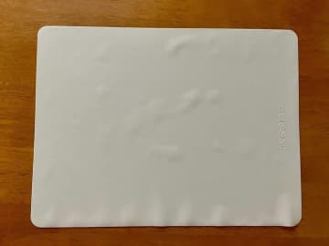 【3COINS】今ならセールでお得！レンジの気になる汚れもラクラクお掃除できちゃうマット