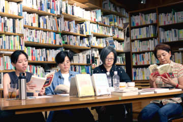 台湾作家・楊双子の“歴史百合小説”はなぜ世界的評価を得た？ 「女性同士の友情や仲間としての絆を描いた」