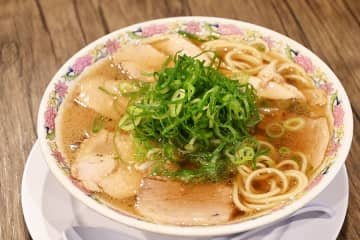創業７０年・京都の人気ラーメン店「第一旭」、大阪初進出で行列絶えず