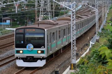 茨城の男性、飲み会後、上野から常磐線に乗る → 立ったまま爆睡 → 目覚めたら日暮里駅　忘れられない寝過ごしの思い出