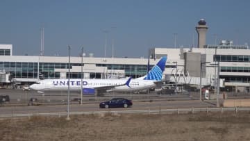 アメリカ政府機関の閉鎖解除へ…つなぎ予算案が週内にも可決見通し　年末に向け航空便の欠航や遅延も改善へ