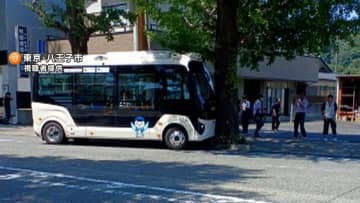 「事故直前に古い位置情報読み込み」自動運転バス街路樹に衝突で3人ケガ…東京都「システム上の不備あった」