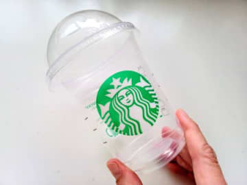 スタバのドーム型カップ、「専用アイテム」にしか見えない！？ママたちを悩ませる地味に面倒な洗い物に超便利♡