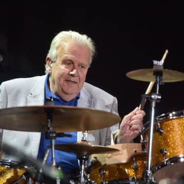 スクイーズのドラマー、ギルソン・ラヴィスが死去