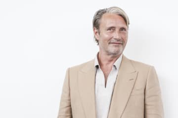 “北欧の至宝”の進化は止まらない！マッツ・ミケルセン、60歳の品格