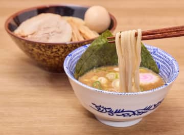 【兵庫初上陸】濃厚すぎない「中濃スープ」が決め手！つけめん専門店「舎鈴」が阪急西宮ガーデンズに11/10オープン！