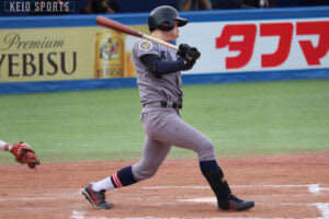 【野球】終盤の粘りも及ばず敗戦　義塾の威信をかけて負けられない２回戦に臨む／東京六大学野球秋季リーグ戦 早大１回戦　＠明治神宮野球場