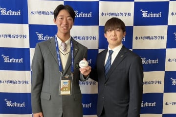 ロッテ、育成1位・中山に指名挨拶「ローテーションを守れる投手に成長したい」