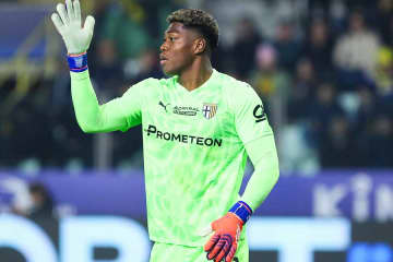 鈴木彩艶は3か月の長期離脱か　森保Jに痛手…複雑骨折で手術実施と現地報道「2月から3月に復帰」