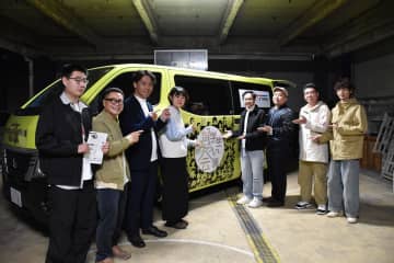 留学生目線で地域の魅力PR　水戸の企業　動画配信車の運用始動　茨城