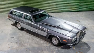 【長っが！】戦闘機エンジン搭載の怪物『ザ・ビースト』が帰還！ 27リッターV12の咆哮、再びオークションへ