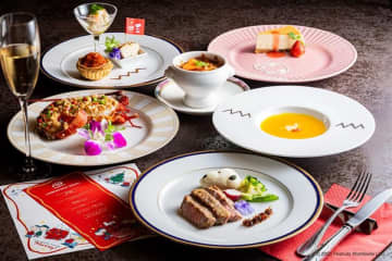 記念すべき75周年を祝う「SNOOPY HAPPINESS CHRISTMAS DINNER」12月1日(月)から開催されます。