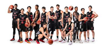 新宿高島屋、2026福袋は2日間抽選販売。JALテラス席のバスケ観戦や毎月味わえる野菜・スイーツなど