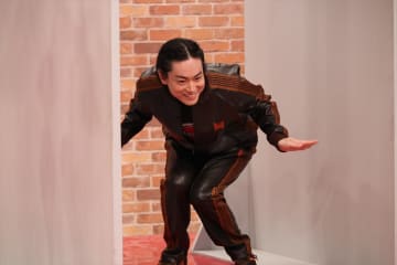 菅田将暉がバイきんぐ・西村瑞樹とスパイ企画に参戦「僕の汗の量に注目して」『華大さんと千鳥くん』